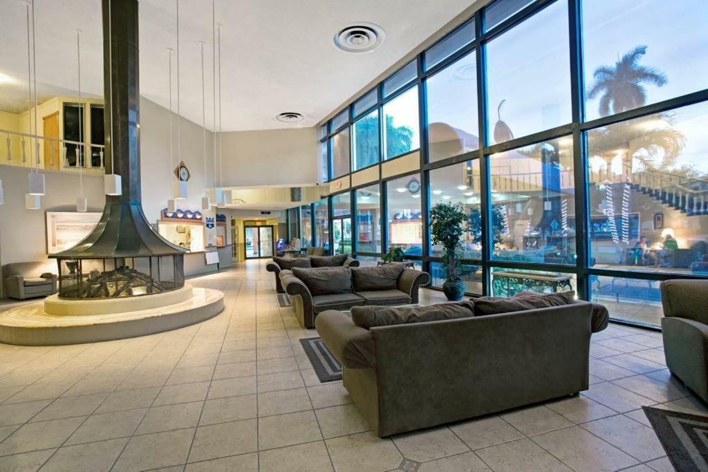 Hallandale Studio With Pool Hallandale Beach Exterior foto